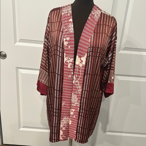 Chico's Travelers Women’s Burgundy Cream Jacket Kimono Boho Gypsy Size 12P/14P - Picture 3 of 11